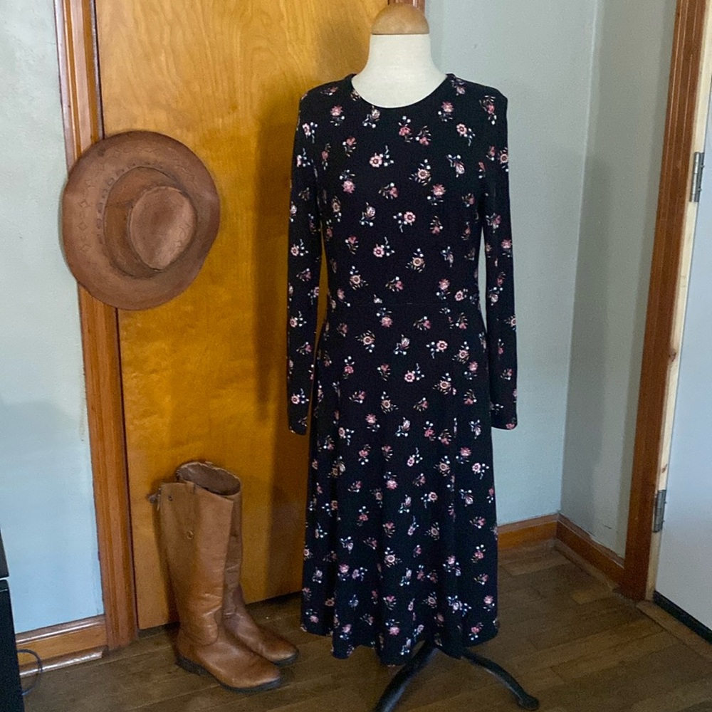 Loft black and pink, long sleeve modest dress size 8